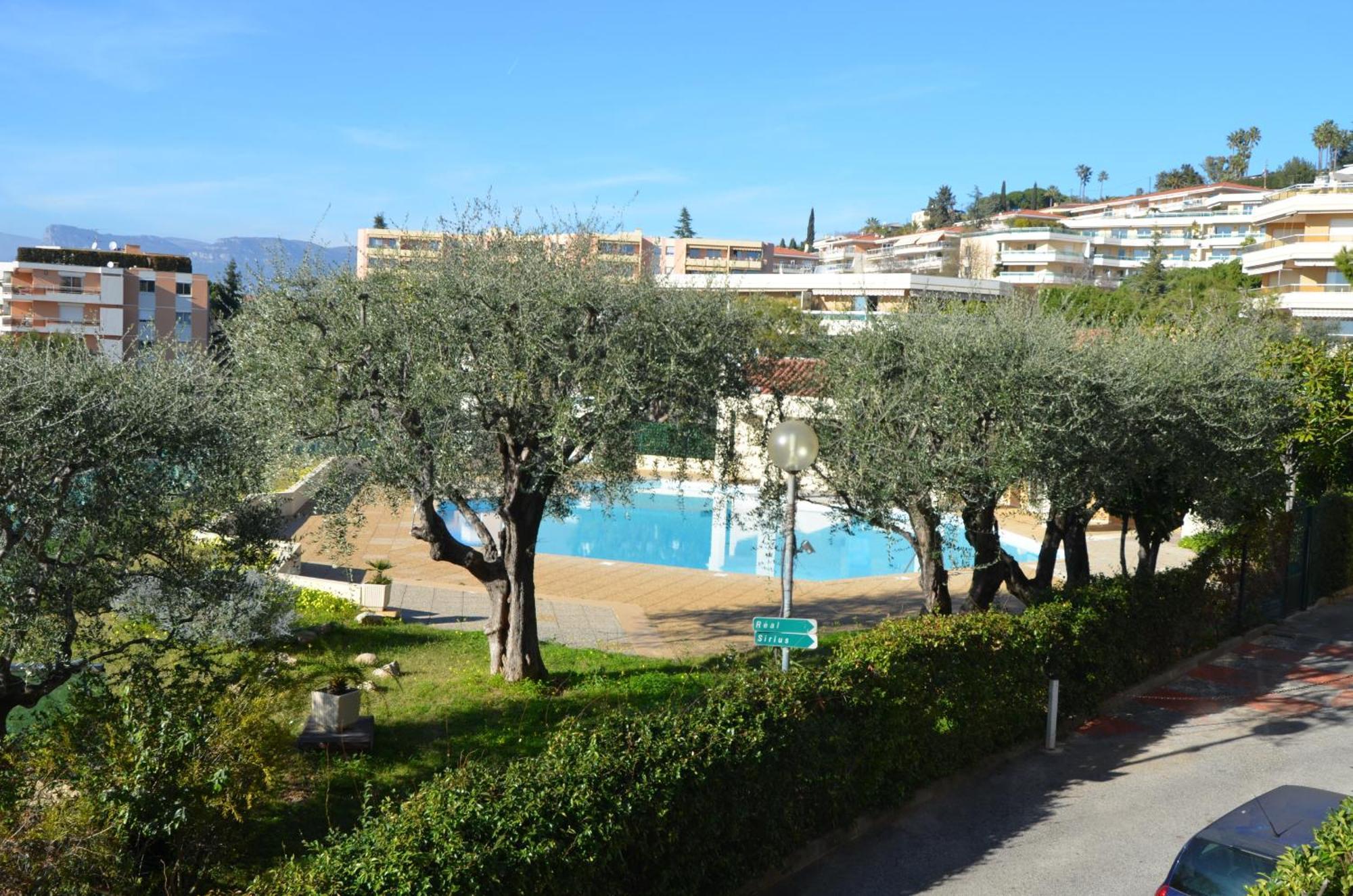Plein Ciel - Appartement 5 Personnes Avec Piscine Sur La Corniche Fleurie A 니스 외부 사진